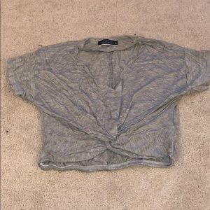 Gray crop top shirt sleeve